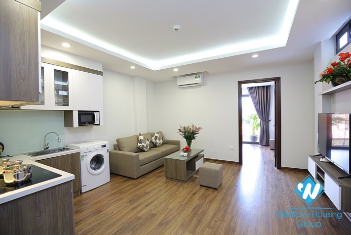 A Brand- New Affordable 01 bedroom Apartment with Charming balcony for rent in Dao Tan